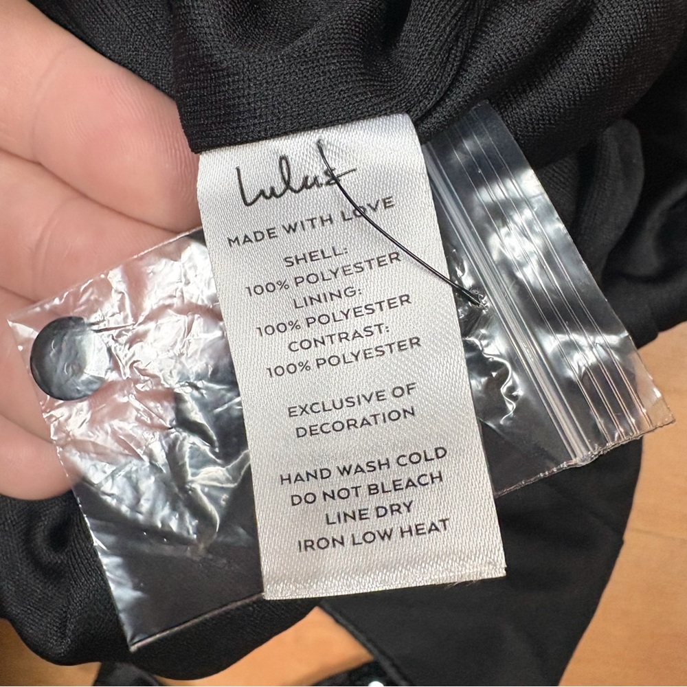 NWT Lulus Black Sequin Pretty Sensational Rosette Halter Maxi Dress Womens M - Picture 8 of 8